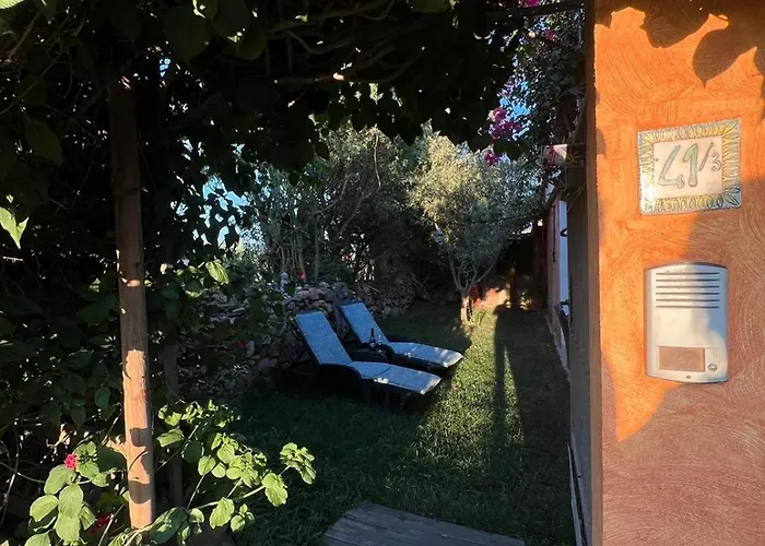 Namasté - Porto Pino Hébergement de vacances *